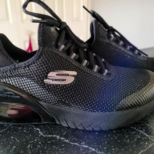 Skechers